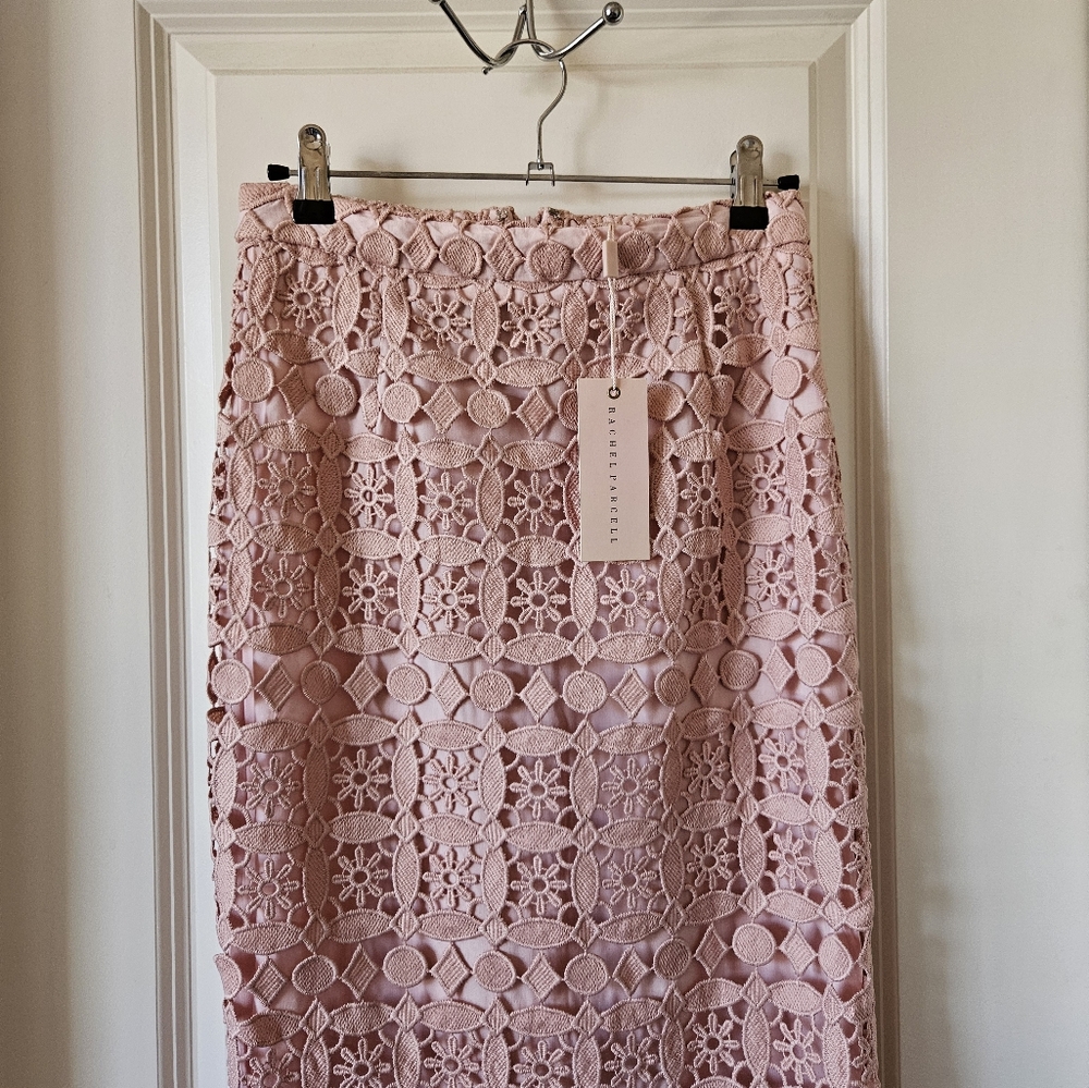 Rachel Parcell Stunning Floral Embroidery Skirt Size S - Picture 2 of 15